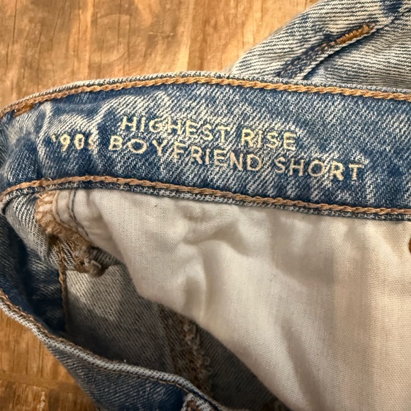 American Eagle 90s Boyfriend Denim Shorts - Picture 3 of 4